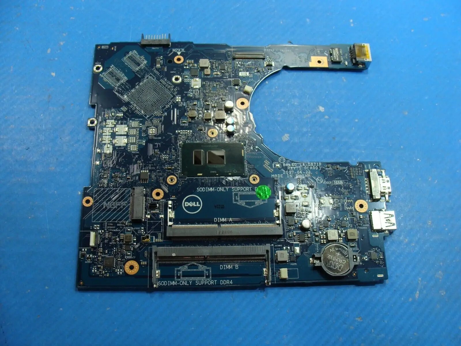 Dell Inspiron 15 5566 15.6