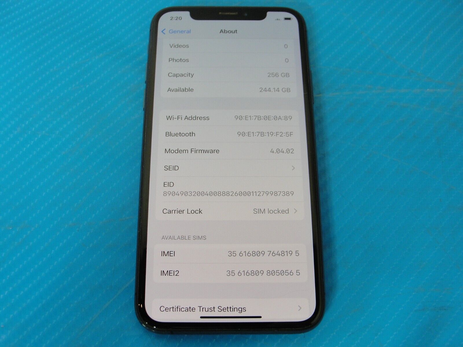 Apple iPhone XS 256 GB in Space selling Gray for AT&T