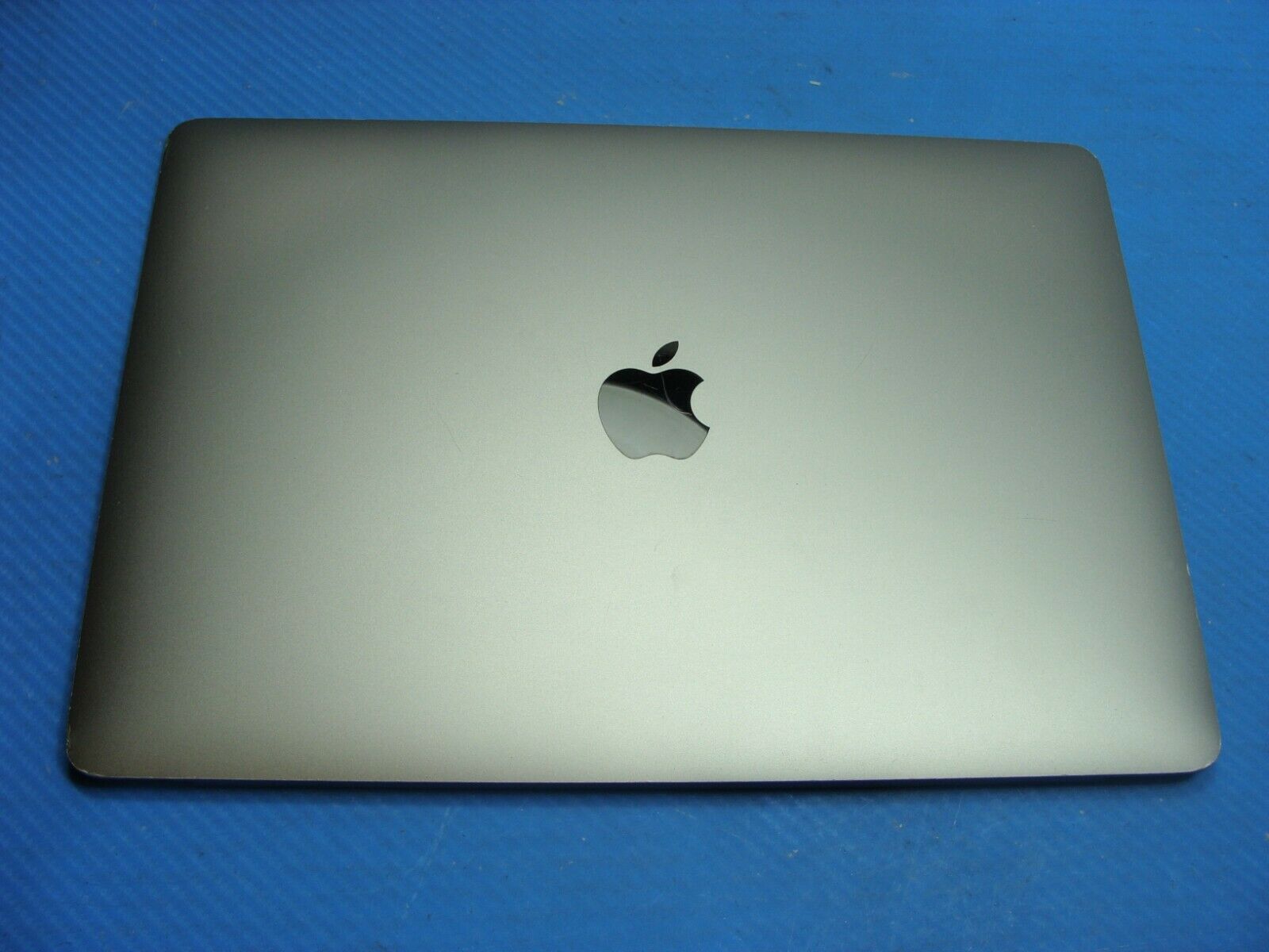 MacBook Pro A1706 13