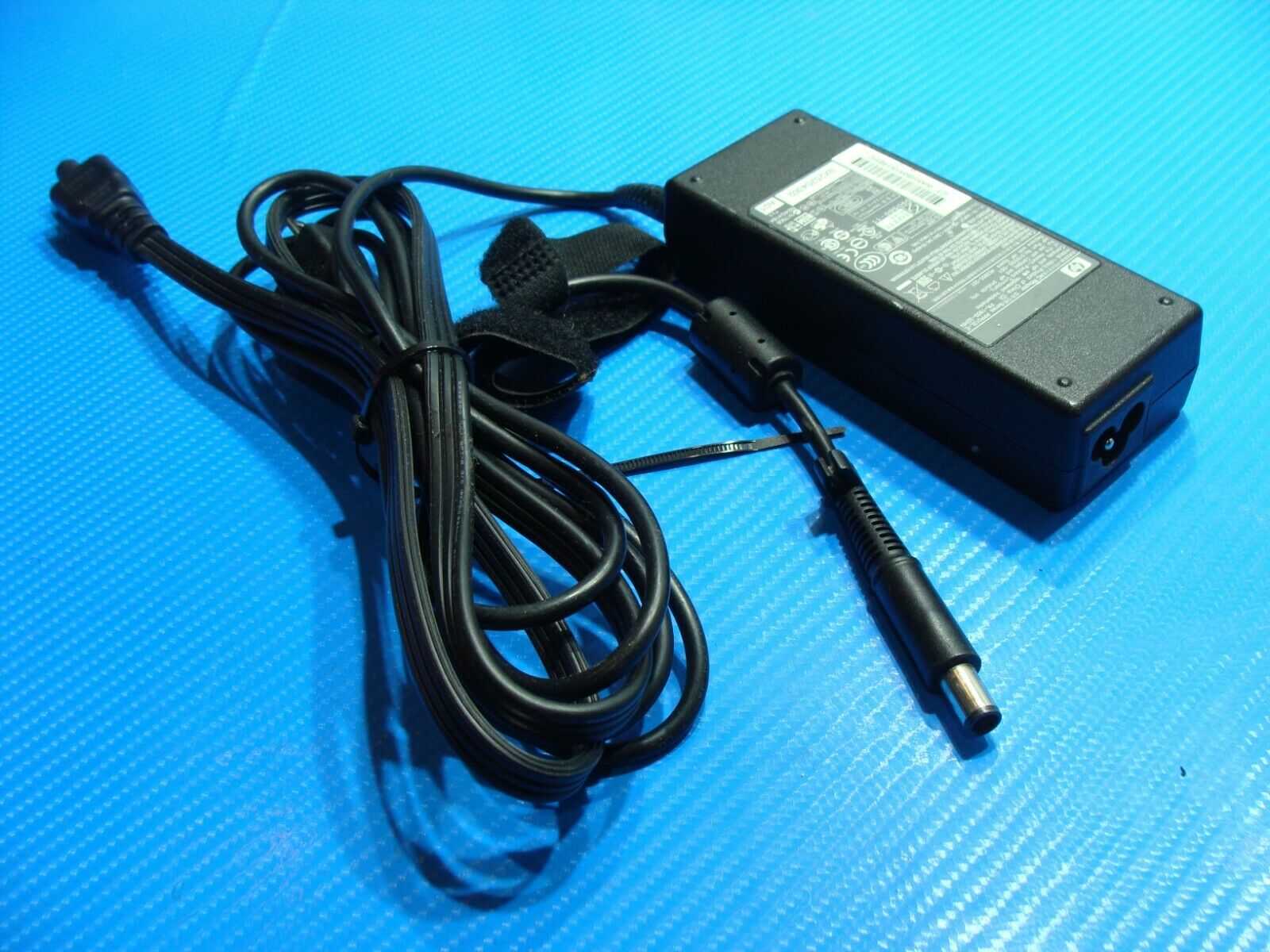 Genuine HP AC Power Adapter Charger 90w P/N 519330-001 608428-002 19V 4.74A 