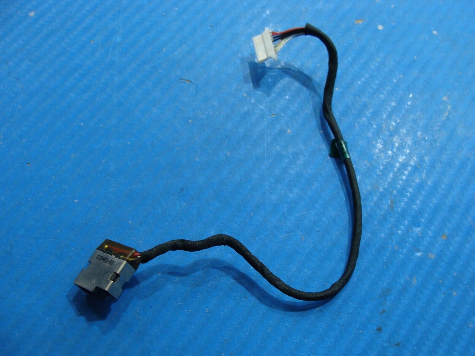 HP 15.6” 15-dy2075tg Genuine Laptop DC IN Power Jack w/Cable 799748-S17