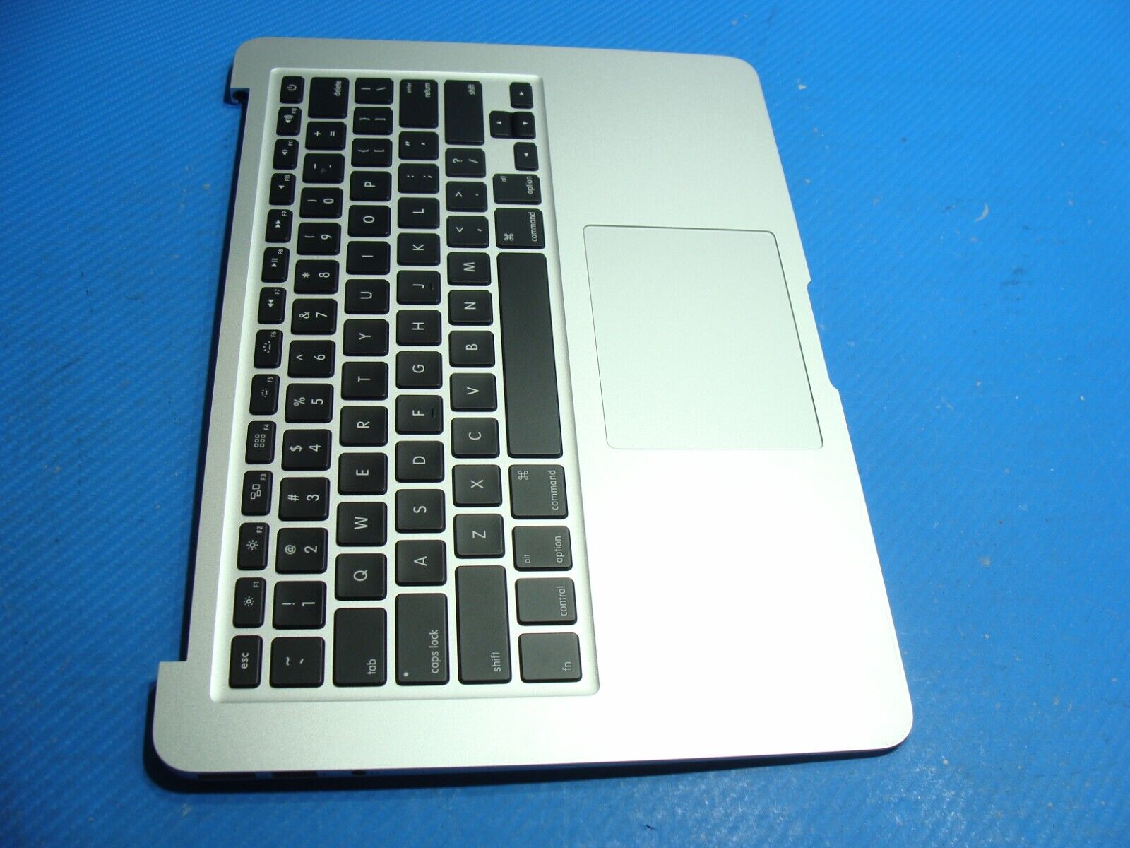 MacBook Air A1466 2015 MJVE2LL MJVG2LL Top Case w/TrackPad BL Keyboard 661-7480