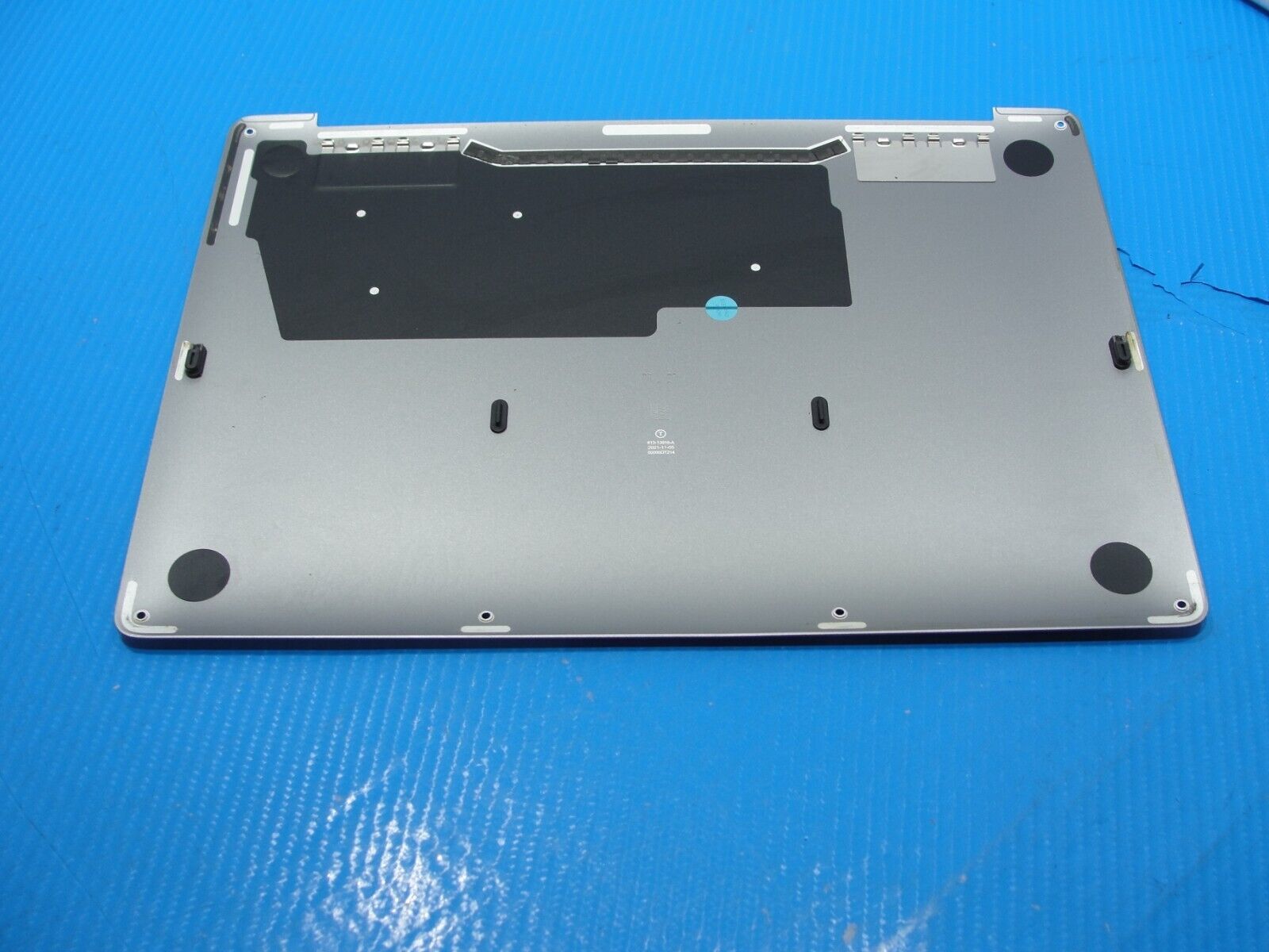 MacBook Pro A2338 13