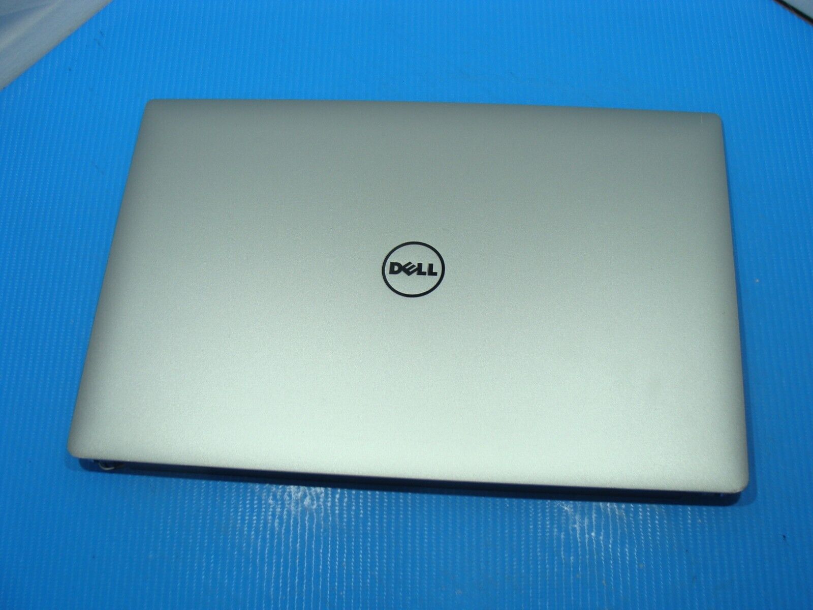 Dell XPS 15 9560 15.6