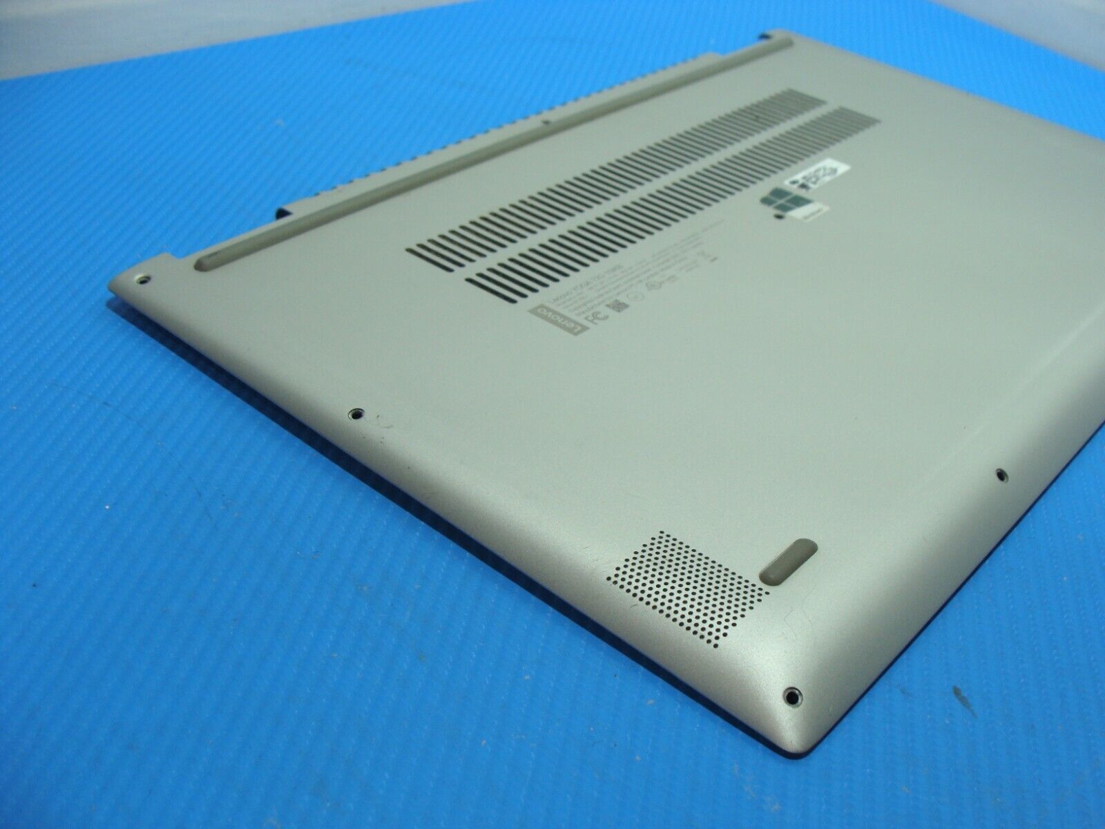 Lenovo Yoga 720-15IKB 15.6