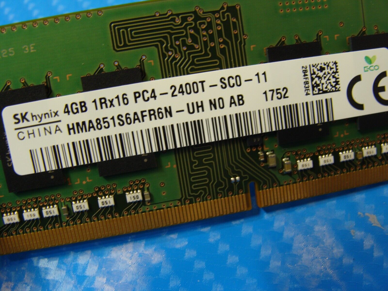 Lenovo 14 SK Hynix 4GB 1Rx16 PC4-2400T Memory RAM SO-DIMM HMA851S6AFR6N-UH