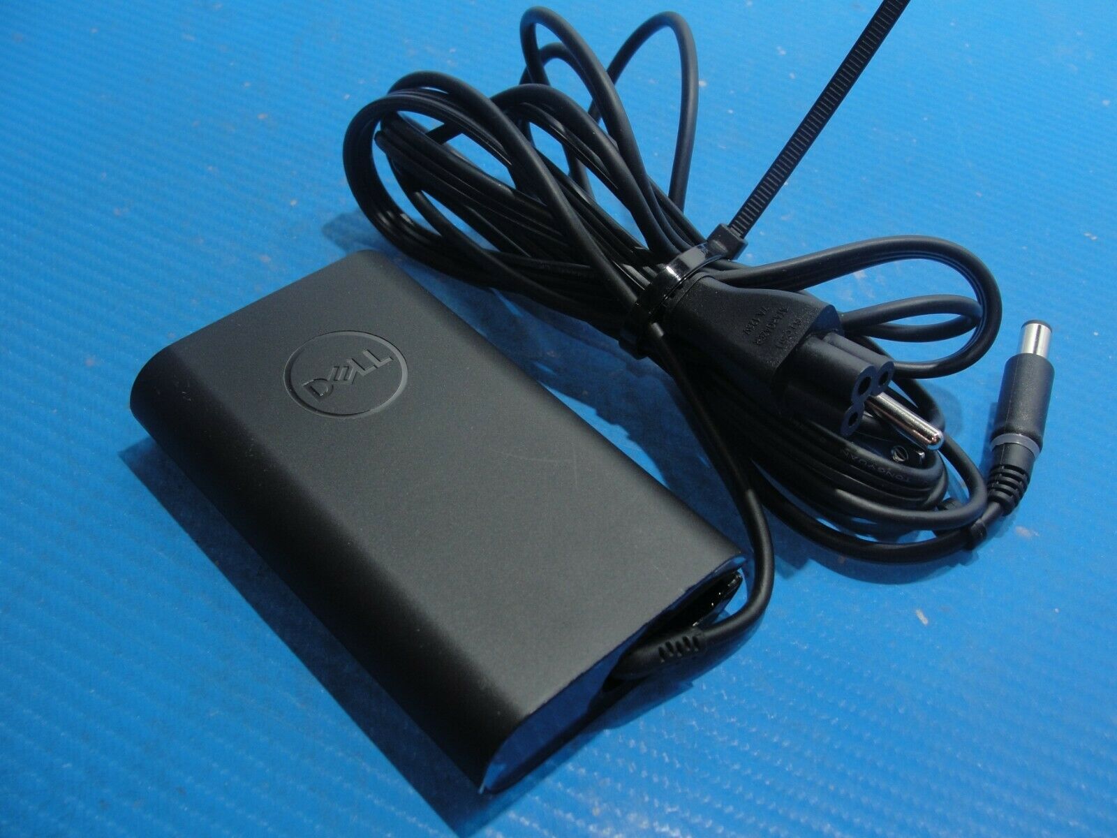 Genuine Dell AC Adapter Power Charger 19.5V 3.34A 65W HA65NM130 0FPC2Y 