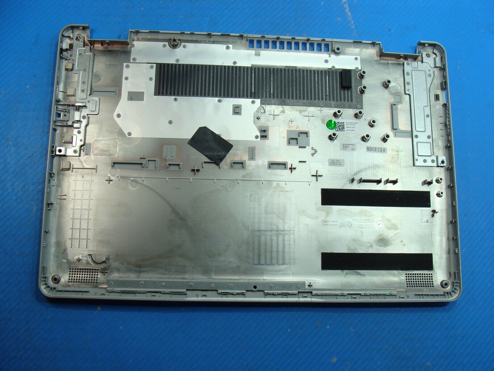 Dell Inspiron 15 5584 15.6