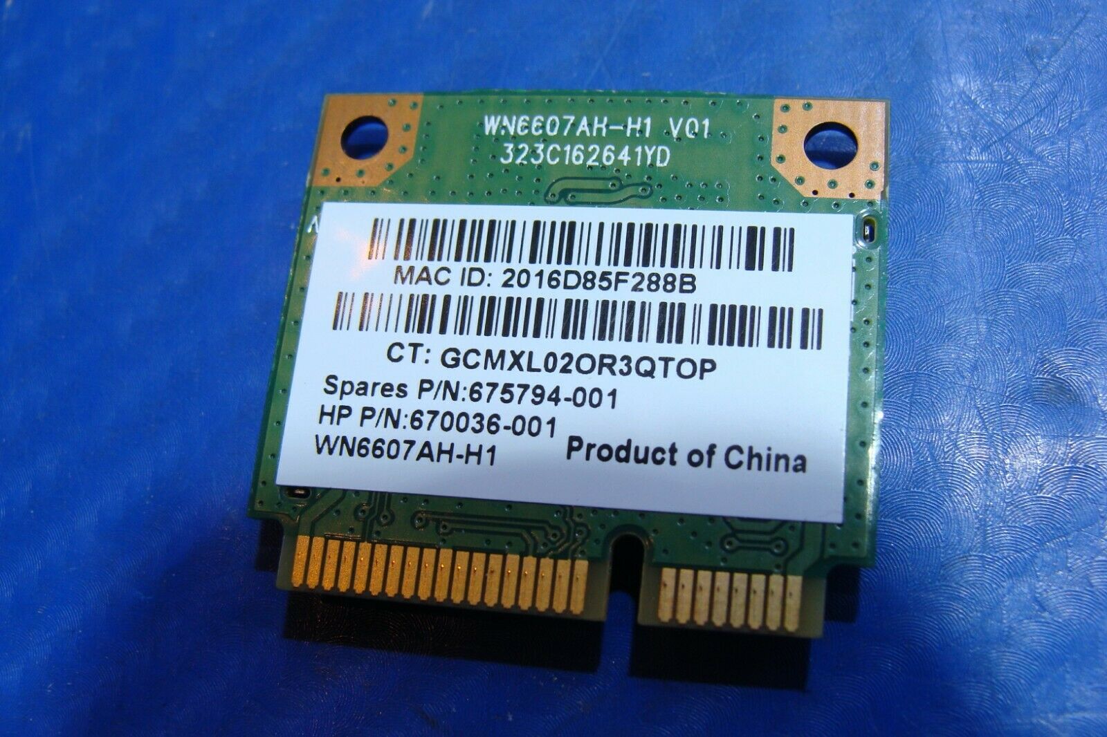 HP 2000-2b49WM 15.6