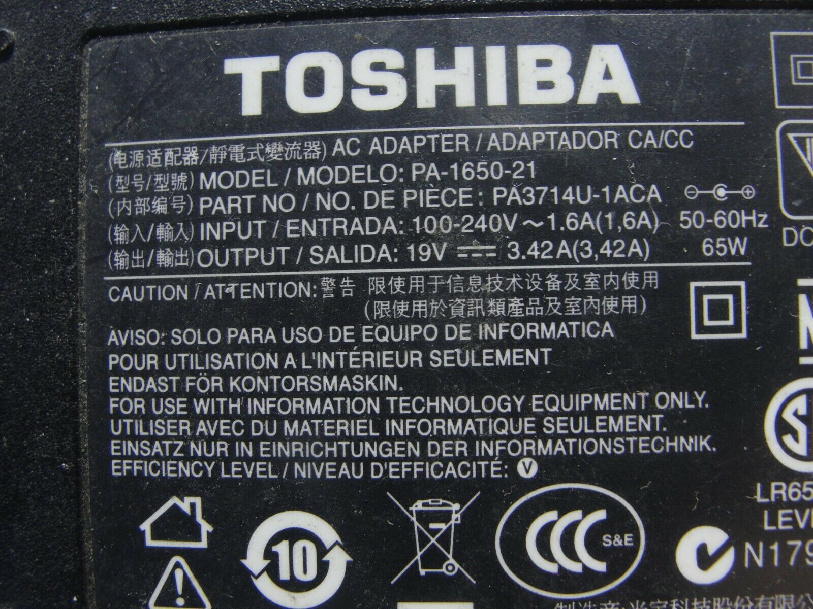 Genuine Toshiba AC Adapter Power Charger 19V 3.42 65W PA3714U-1ACA G71C0009T110 