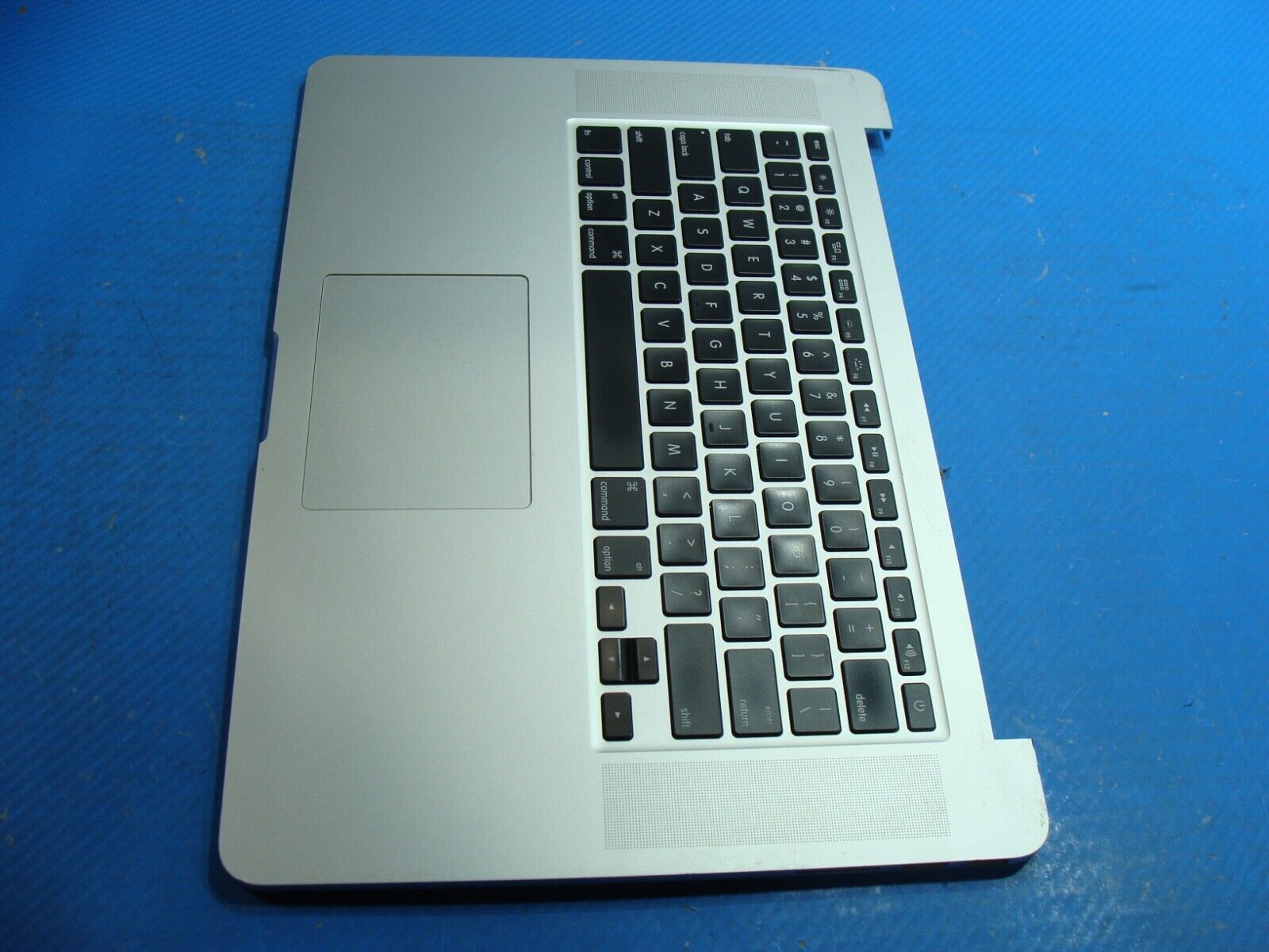 MacBook Pro A1398 15 2015 MJLT2LL/A Genuine Top Case No Battery 661-02536