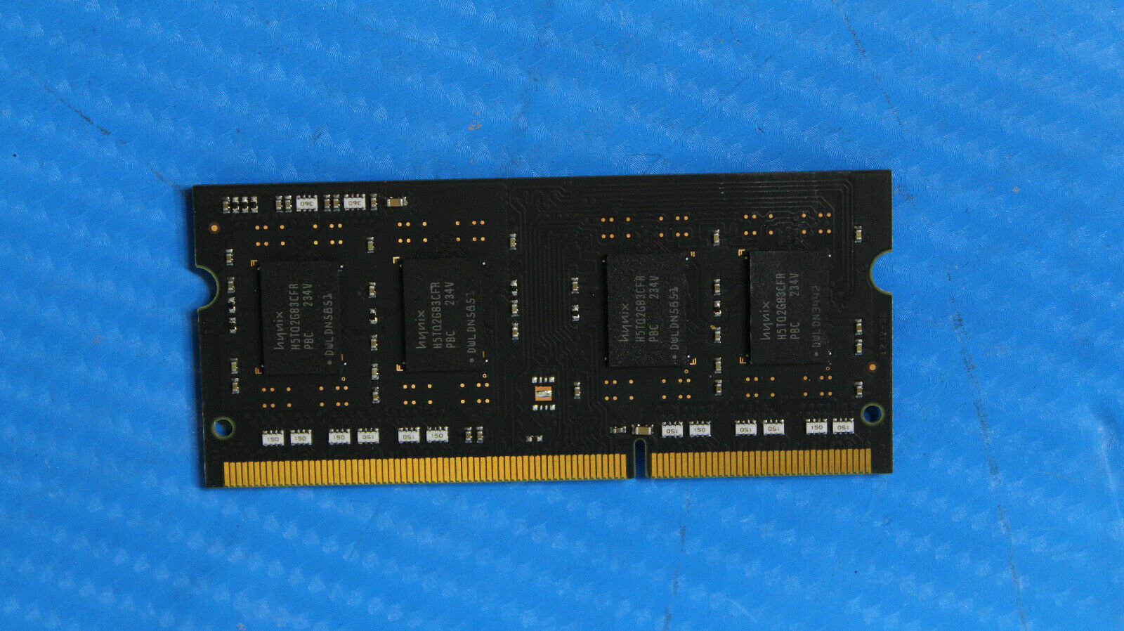 MacBook Pro A1278 Laptop Hynix 2GB Memory PC3-12800S-11-11-B4 HMT325S6CFR8C-PB Hynix