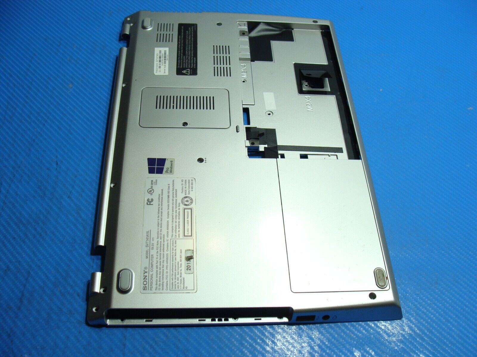 Sony Vaio SVT141A11L 14