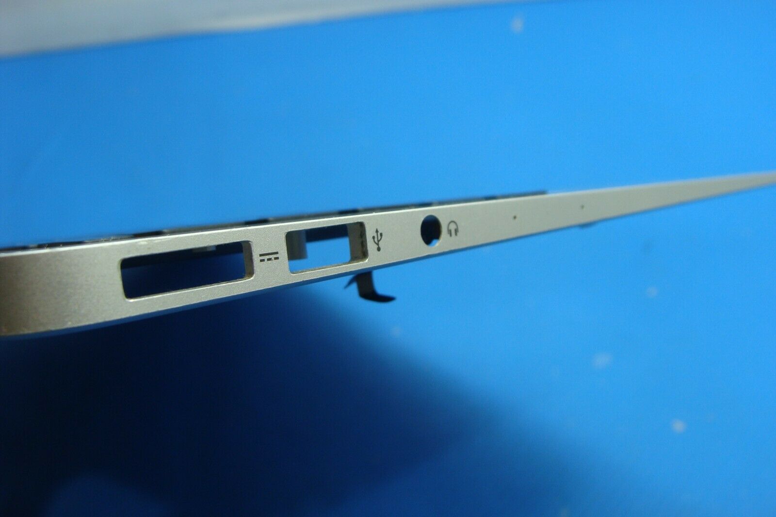 MacBook Air A1466 MD760LL/B Early 2014 13