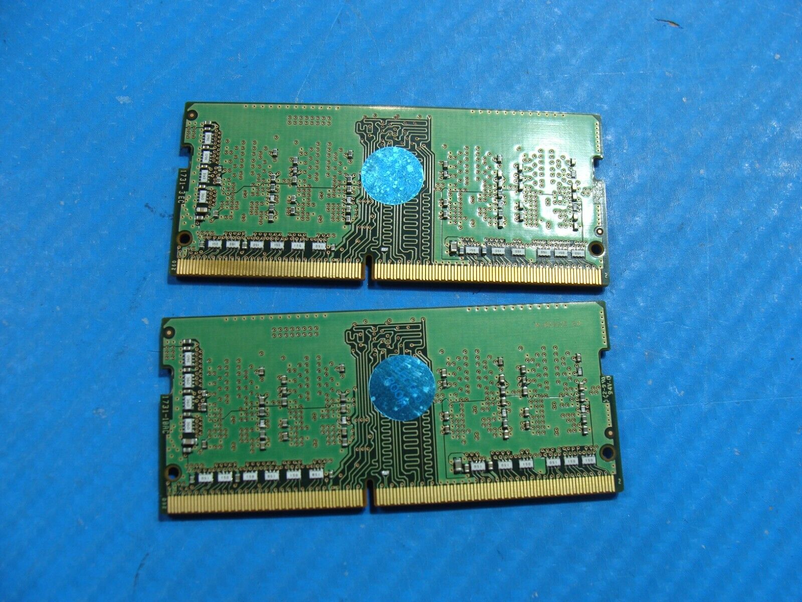 Dell 15 7573 SK Hynix 8GB (2x4GB) PC4-2400T Memory RAM SO-DIMM HMA851S6AFR6N-UH