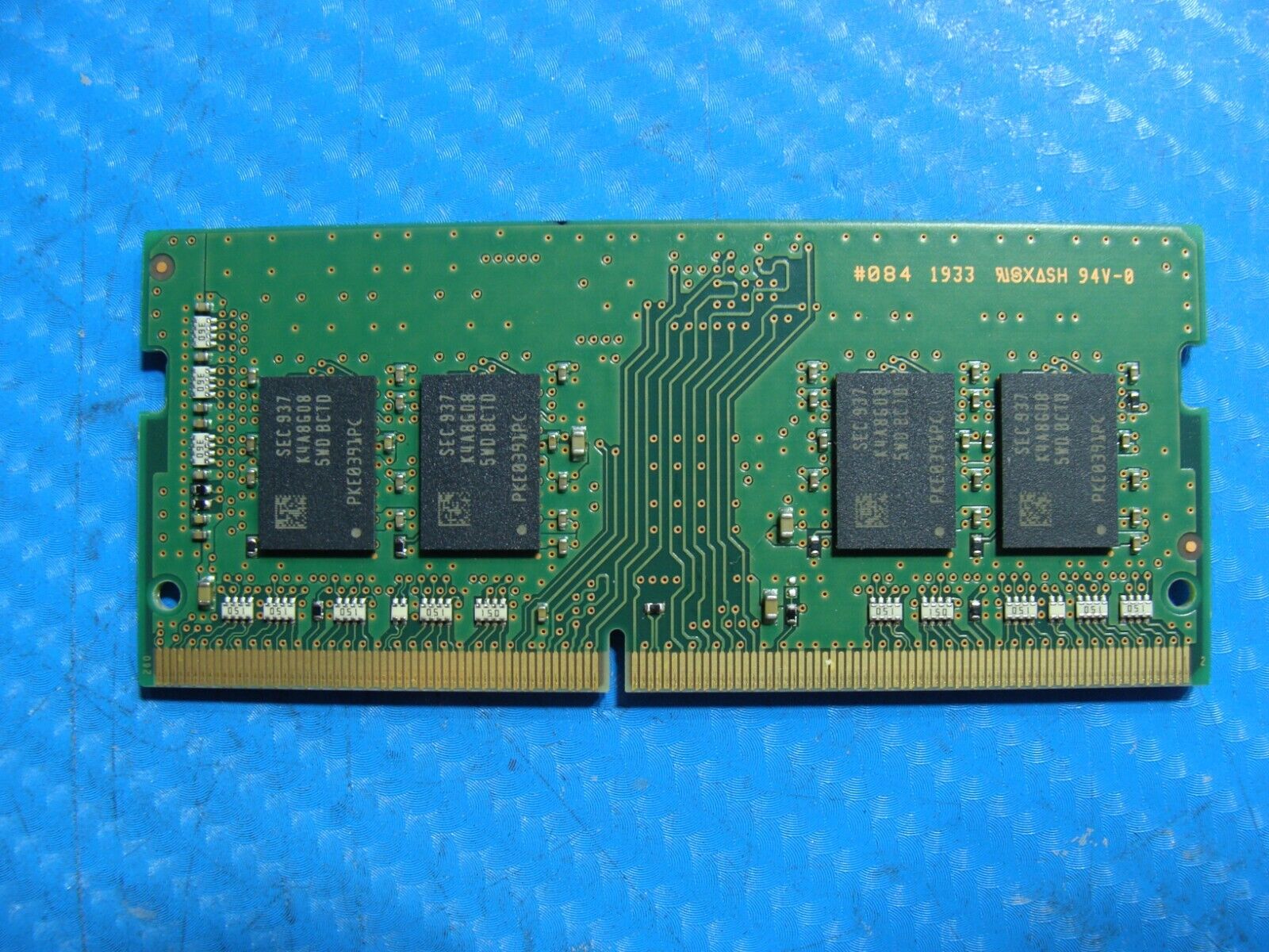 Dell 5401 Samsung 8Gb Memory Ram So-Dimm PC4-2666V M471A1K43DB1-CTD