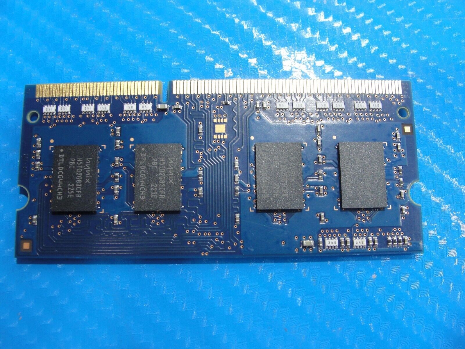 MacBook Pro A1278 So-Dimm Hynix 2Gb Memory Ram pc3-12800s hmt325s6cfr8c-pb 