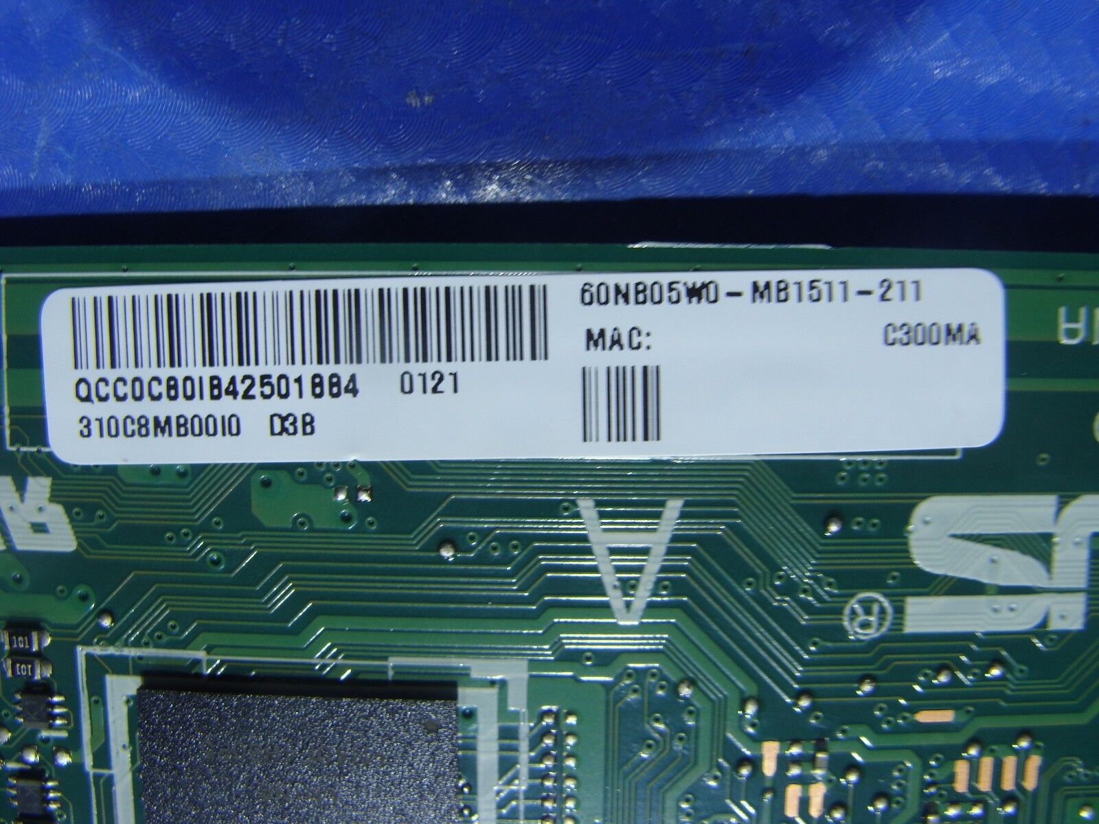 Asus C300M 13.3