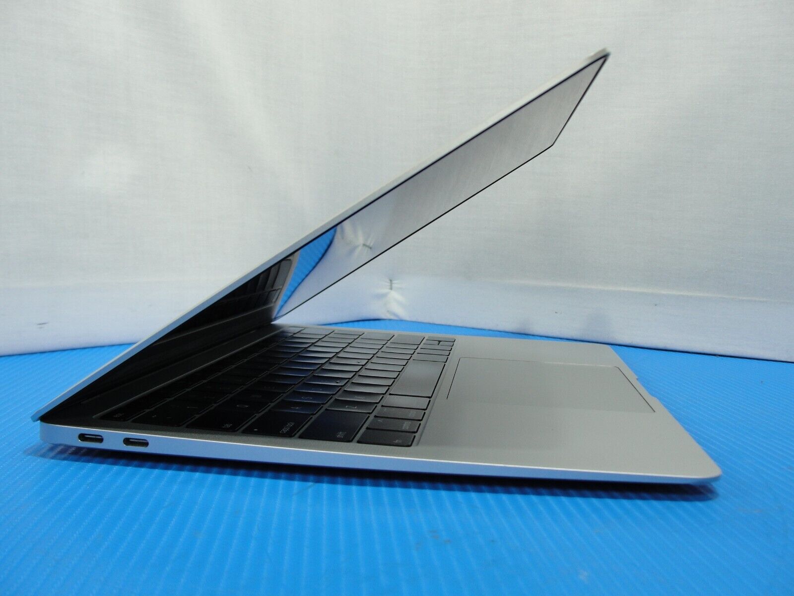 Apple MacBook Air 13