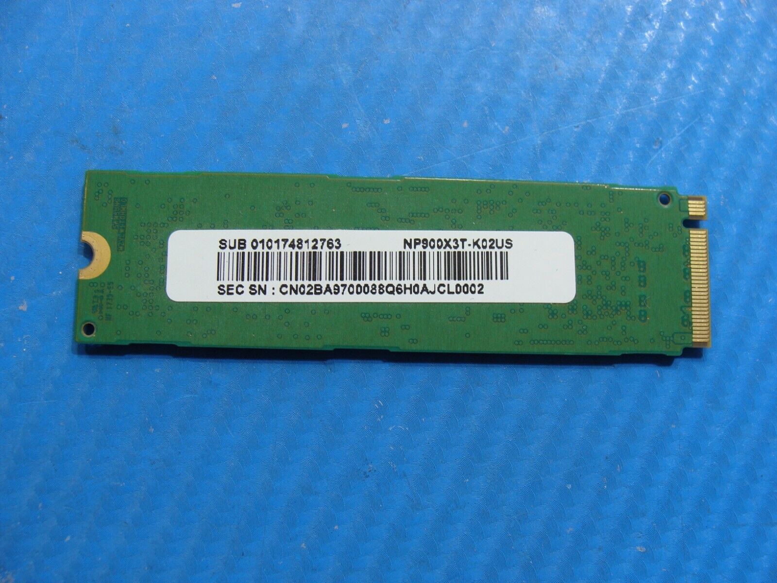 Samsung NP900X3T Samsung 256GB NVMe M.2 SSD Solid State Drive MZVLW256HEHP-000KN