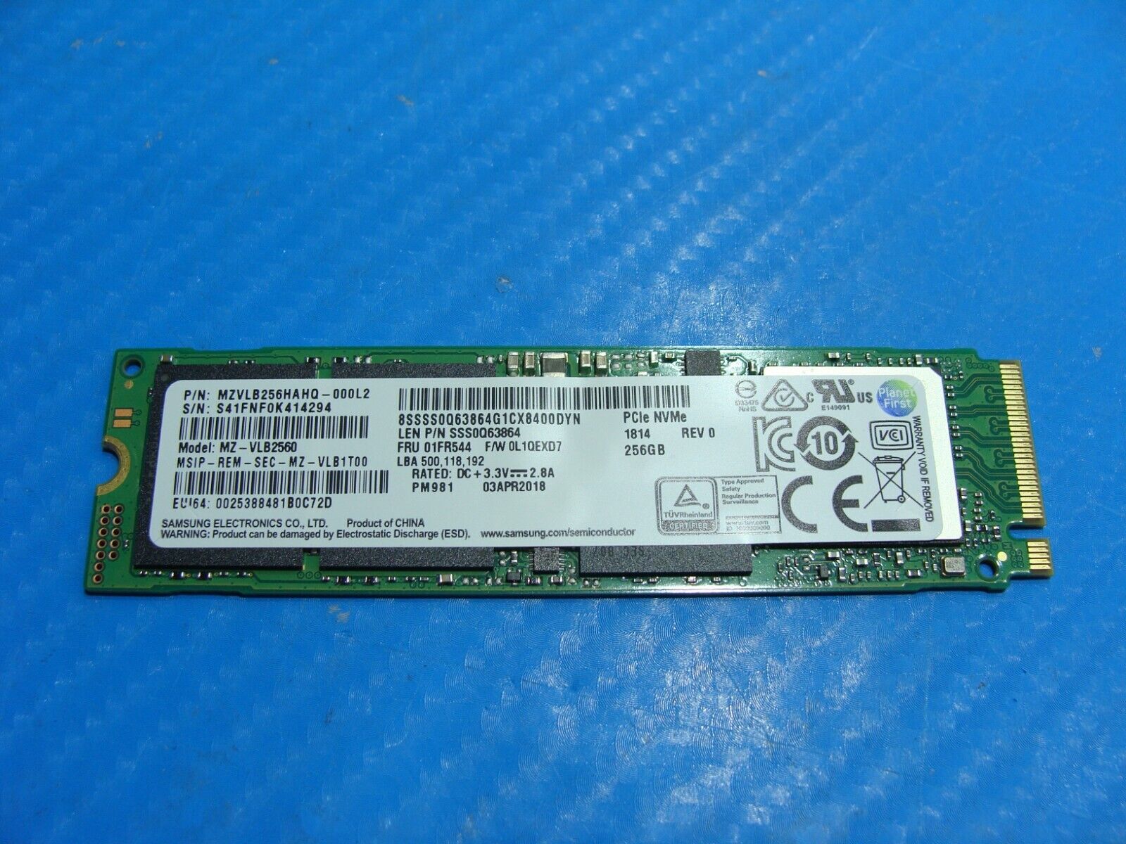 Lenovo 5-1570 Samsung 256GB NVMe M.2 SSD Solid State Drive MZVLB256HAHQ-000L2