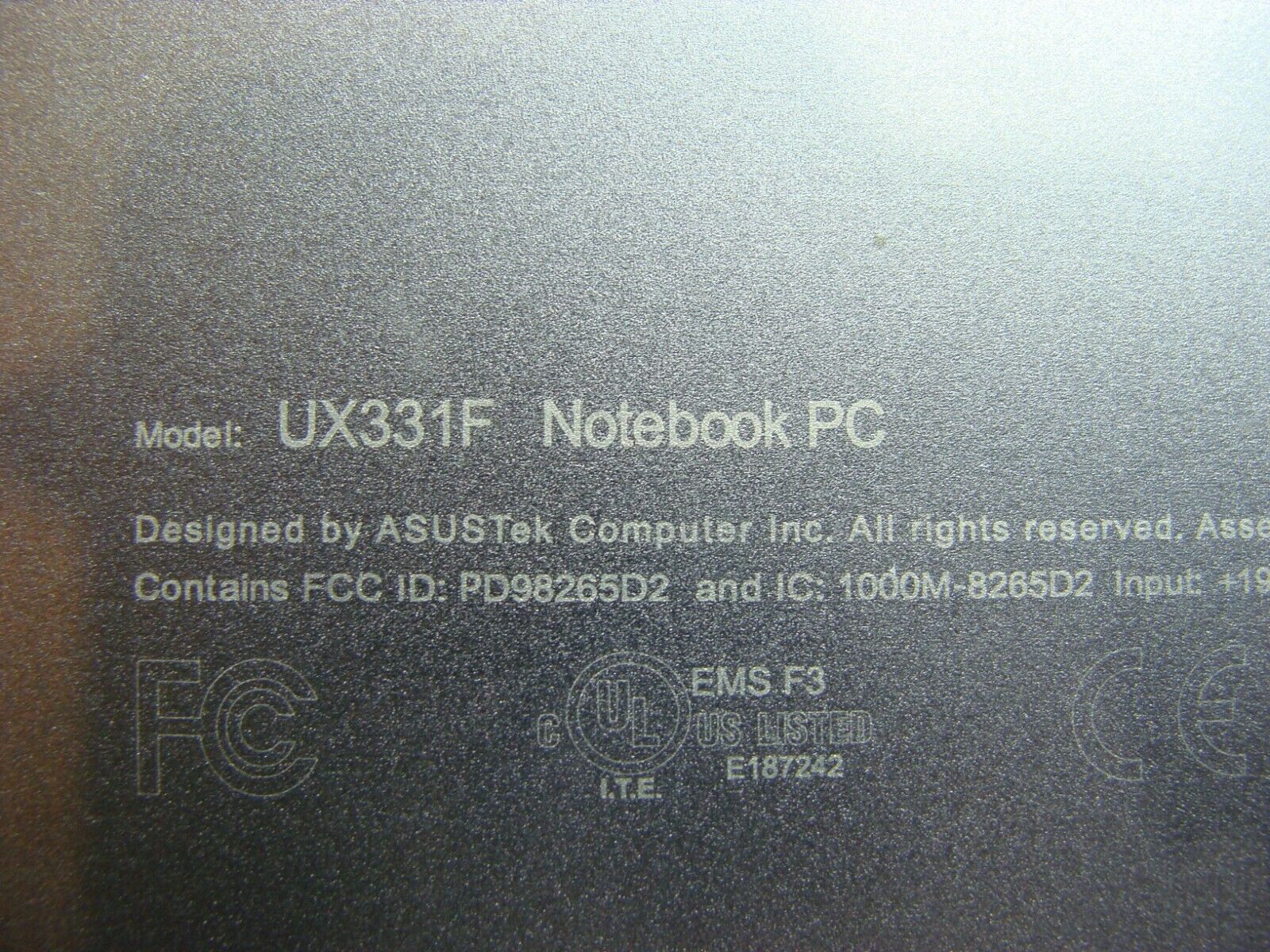 Asus UX331F 13.3