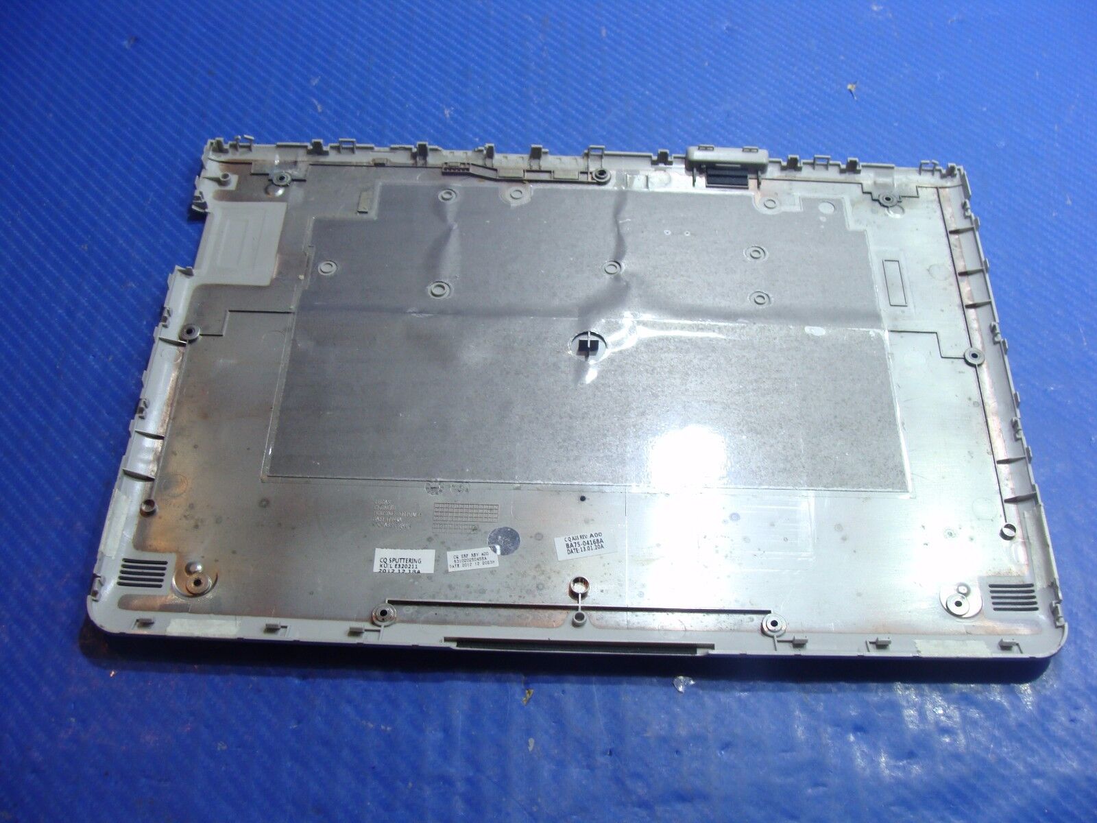 Samsung Chromebook 11.6 XE303C12 Genuine Laptop Bottom Case Silver BA75-04168A