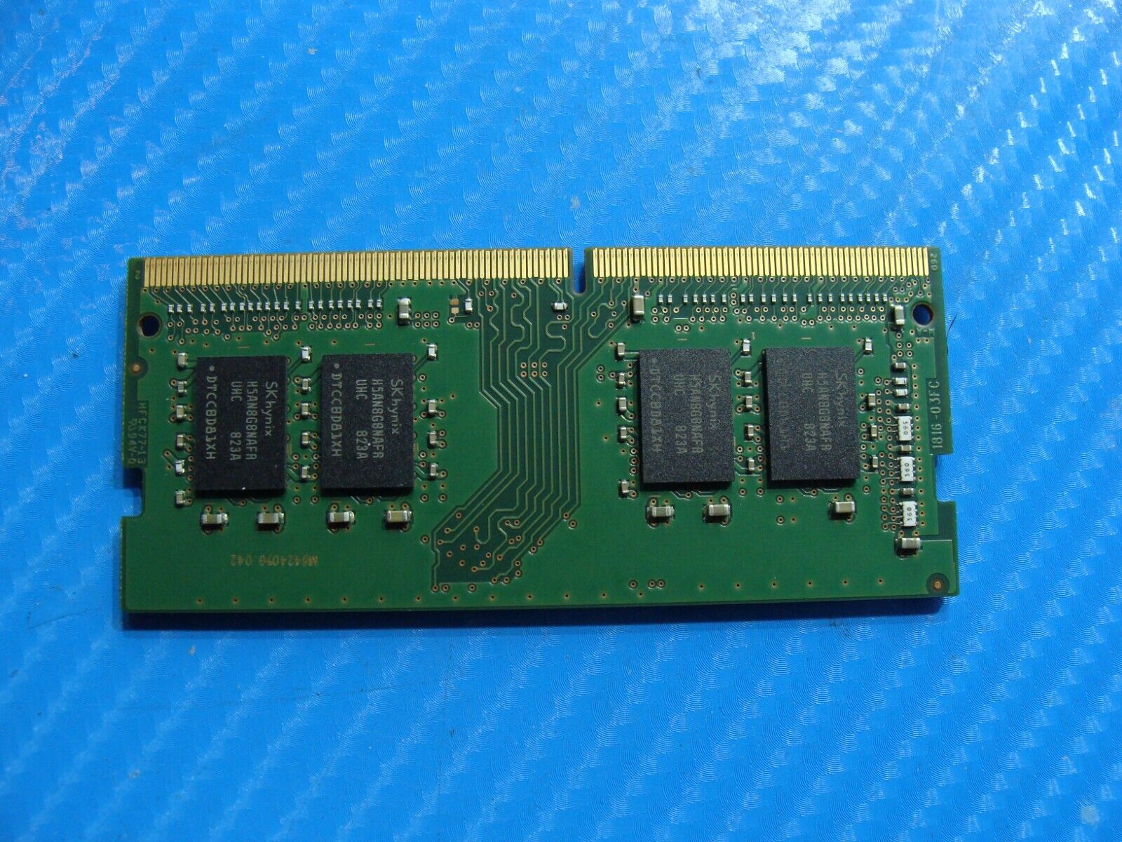 Dell 7490 SK Hynix 8Gb 1Rx8 Memory Ram So-Dimm PC4-2400T HMA81GS6AFR8N-UH