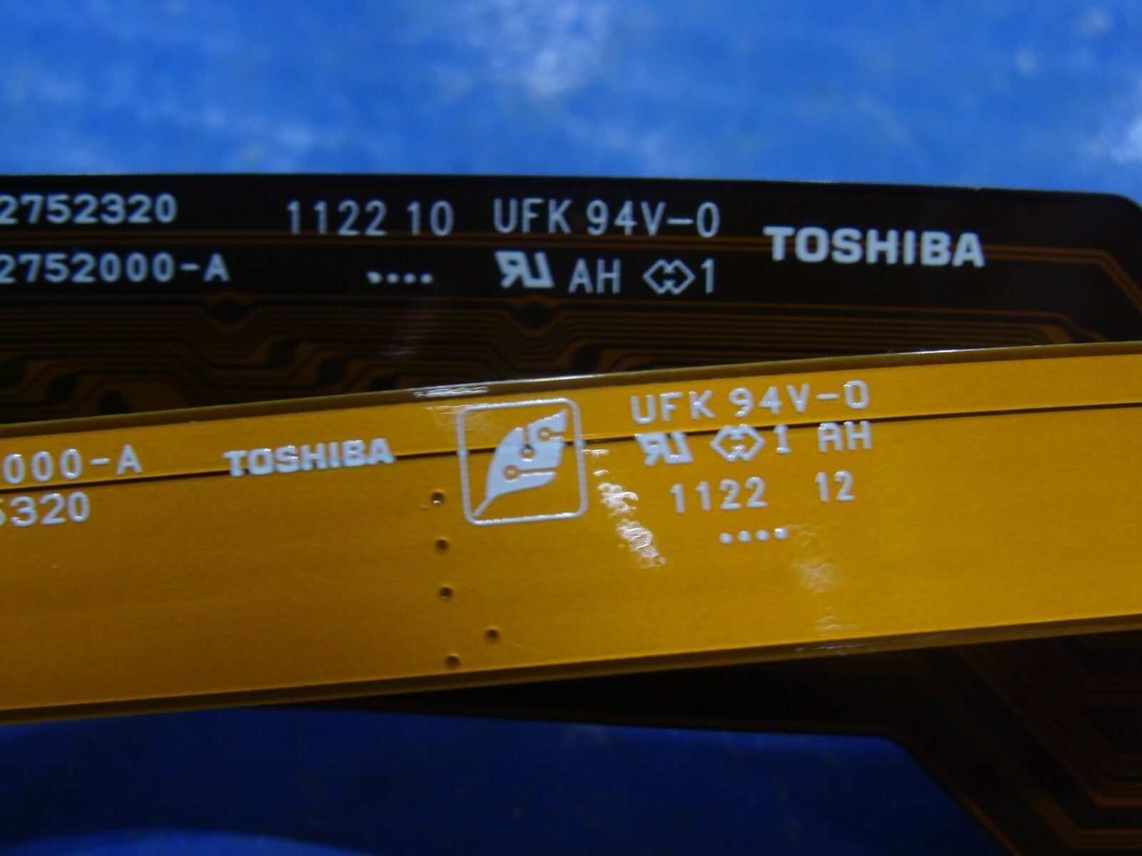 Toshiba Portege R835-P56X 13.3