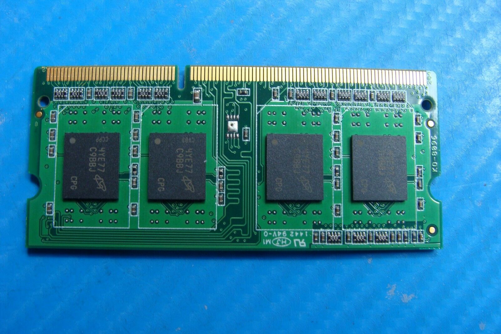 Lenovo Y50-70 Crucial 2GB DDR3 Memory RAM SO-DIMM ct25664bf160b.c8fer2 