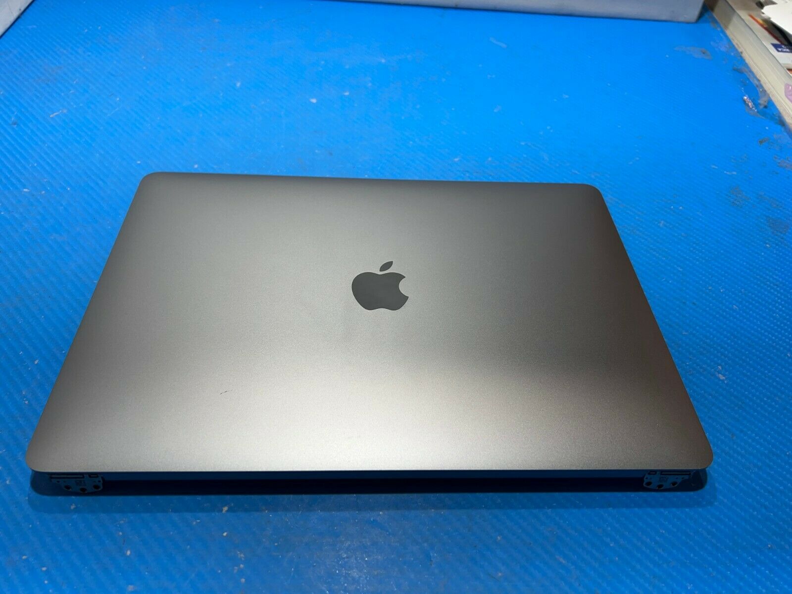 MacBook Pro A1706 13