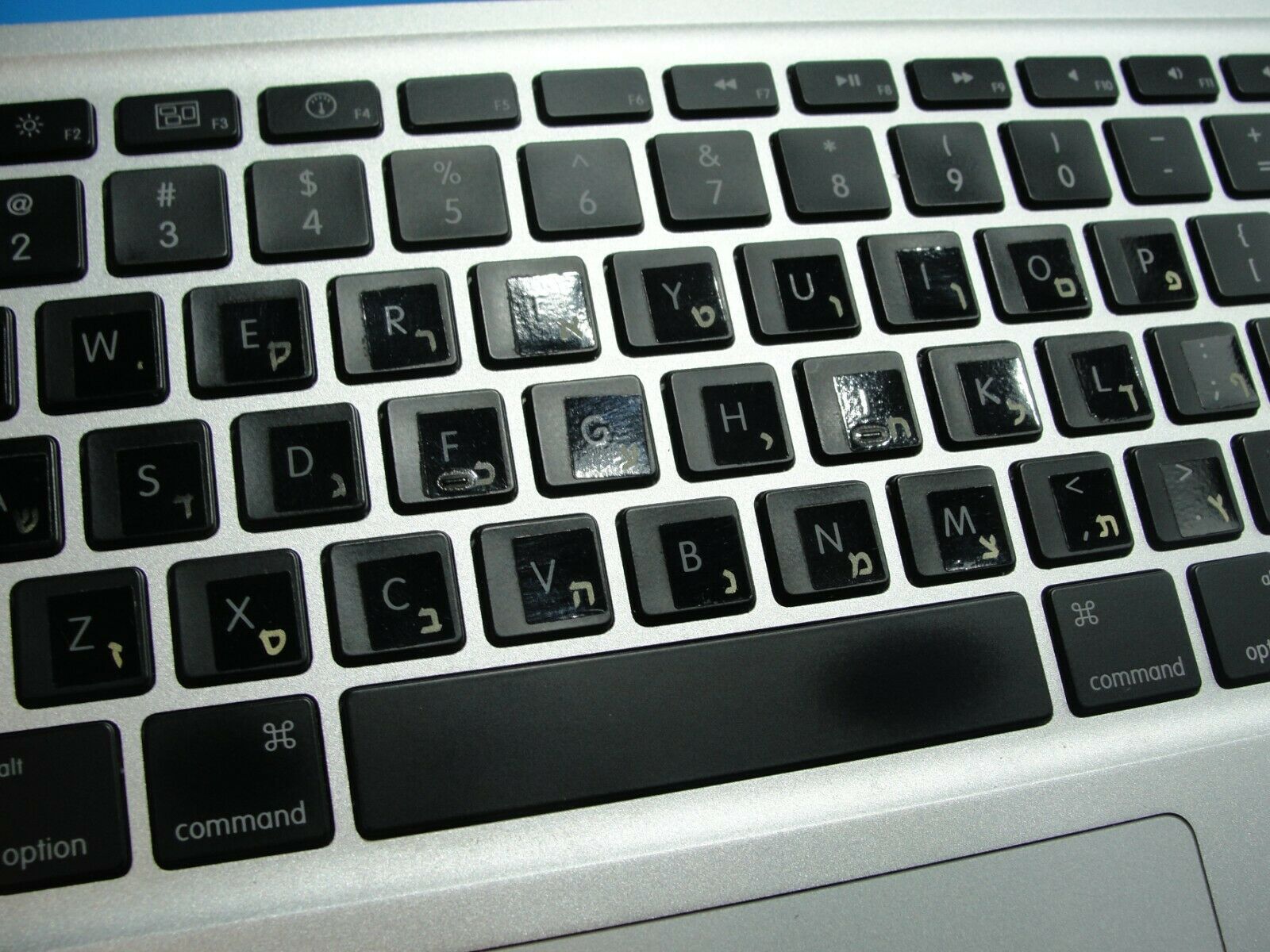 MacBook 13