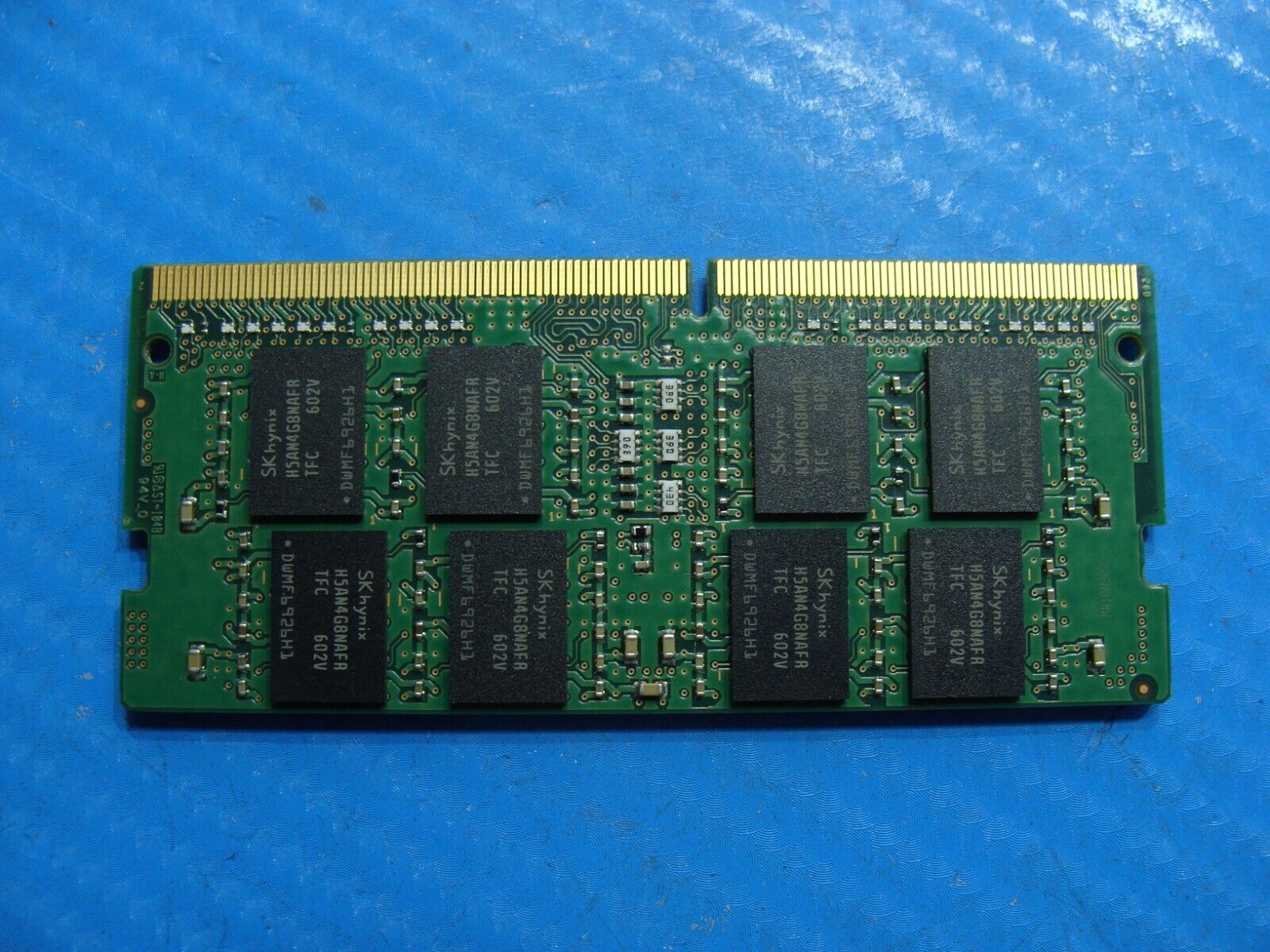 Dell 13 7358 SK Hynix 8GB 2Rx8 PC4-2133P SO-DIMM Memory RAM HMA41GS6AFR8N-TF