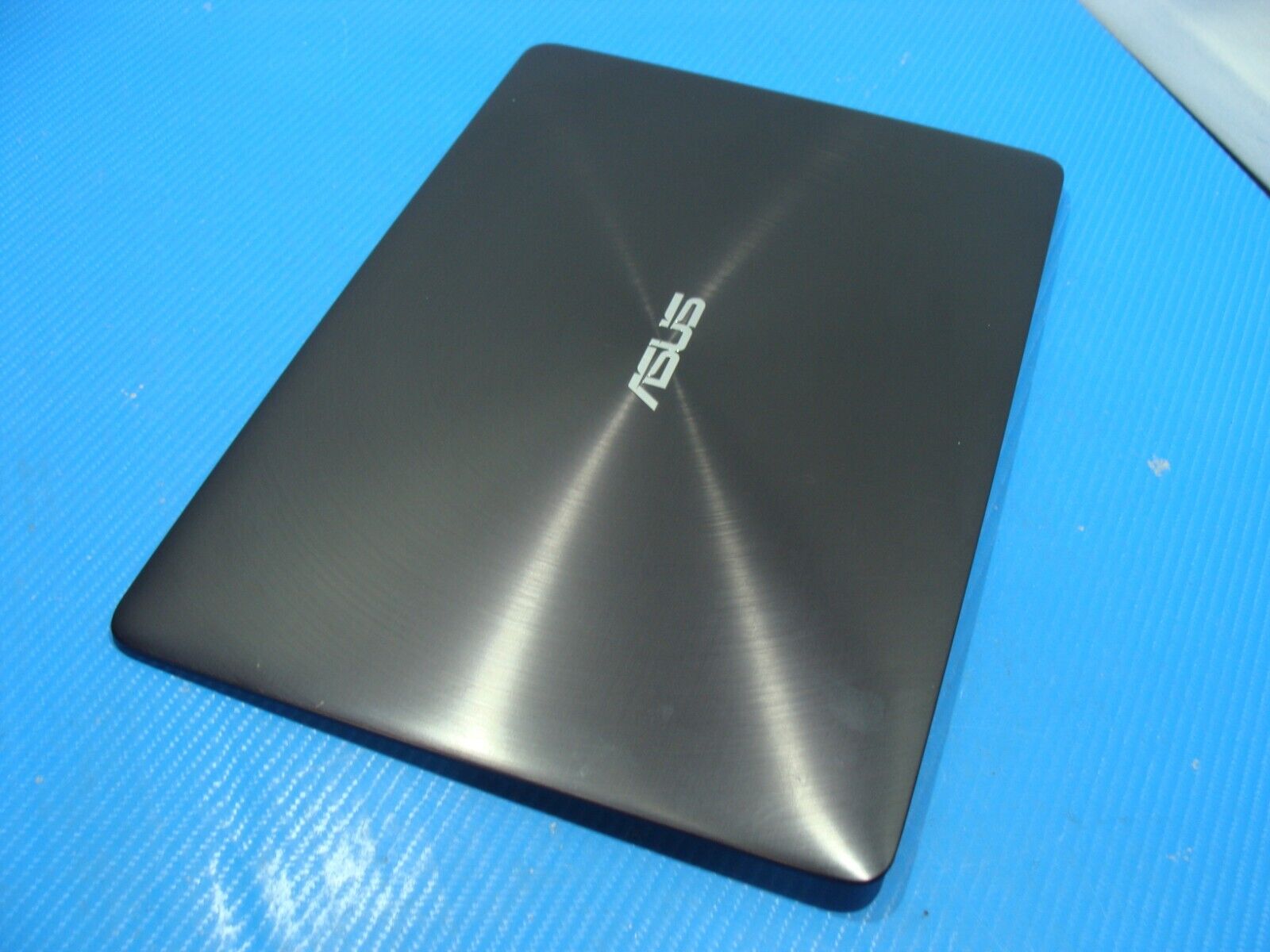 Asus ZenBook UX330U 13.3