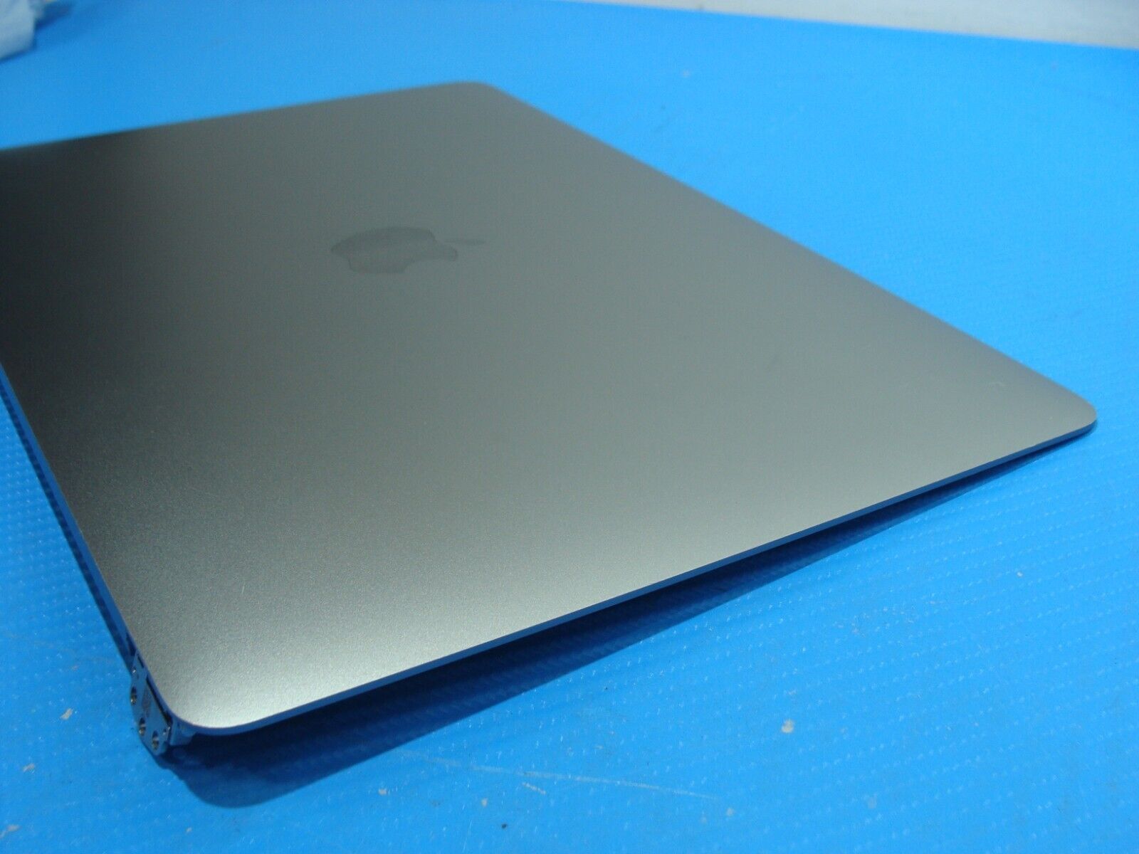 MacBook Pro A2338 13