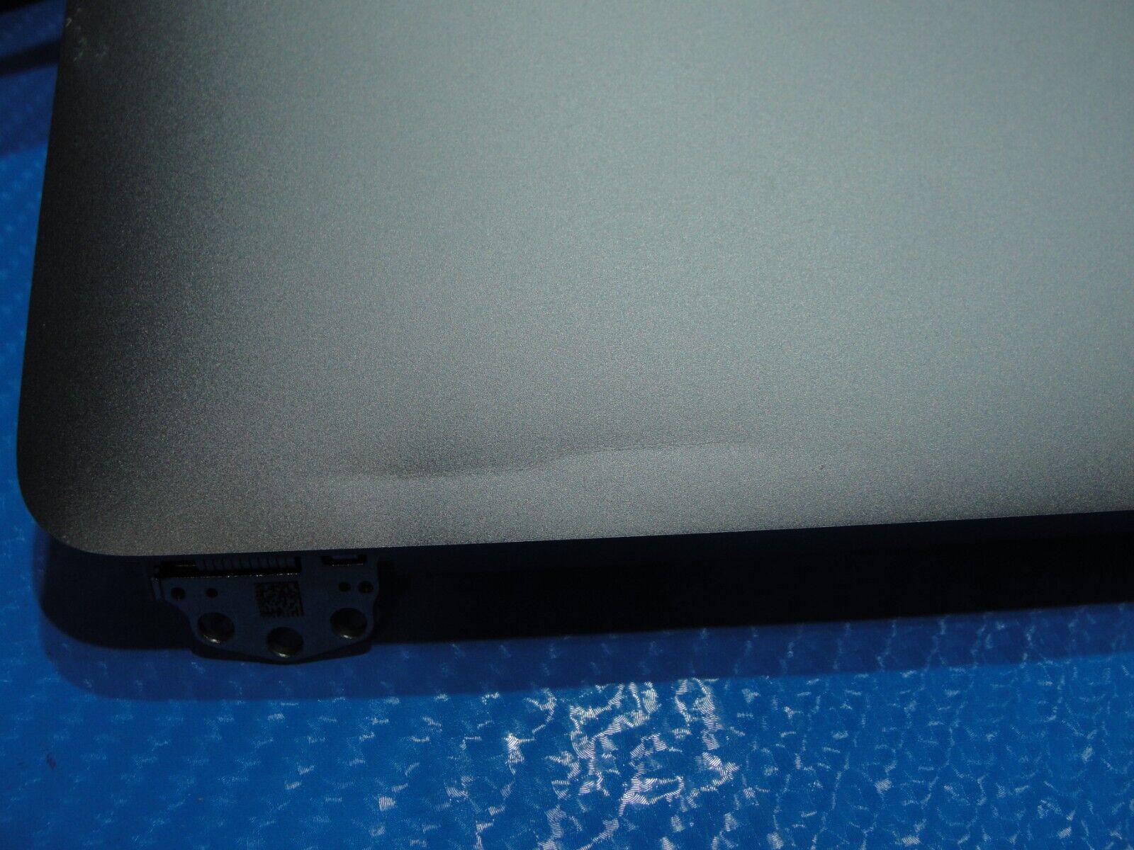 MacBook Pro A2289 13