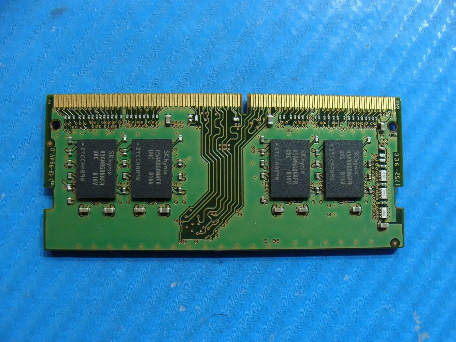 Dell 3390 2-in-1 SK Hynix 8GB 1Rx8 PC4-2400T Memory RAM SO-DIMM HMA81GS6AFR8N-UH