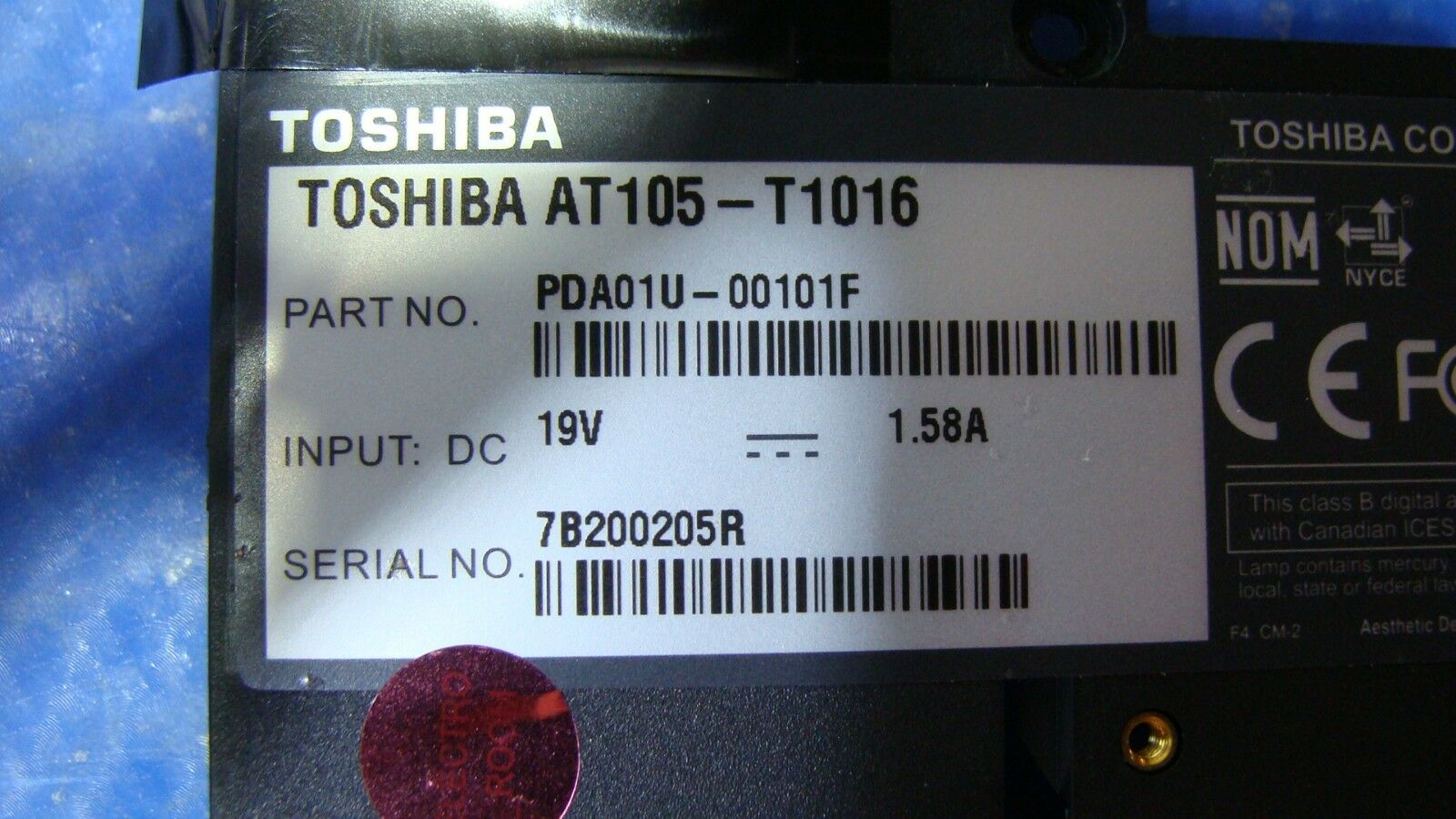 Toshiba Thrive AT105-T1016 10.1