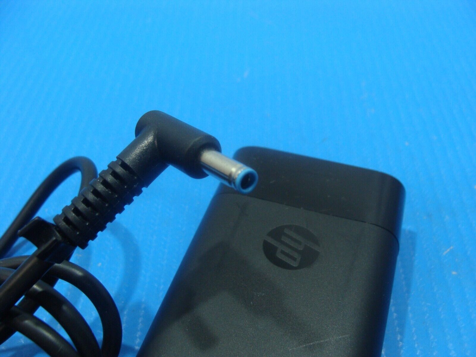 Genuine HP Laptop Charger L23960-001, L24008-001, TPN-LA14 65W AC Adapter