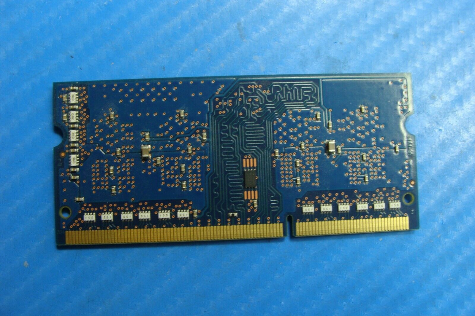 Toshiba E45t SK Hynix 2Gb Memory Ram So-Dimm pc3l-12800s hmt425s6cfr6a-pb 