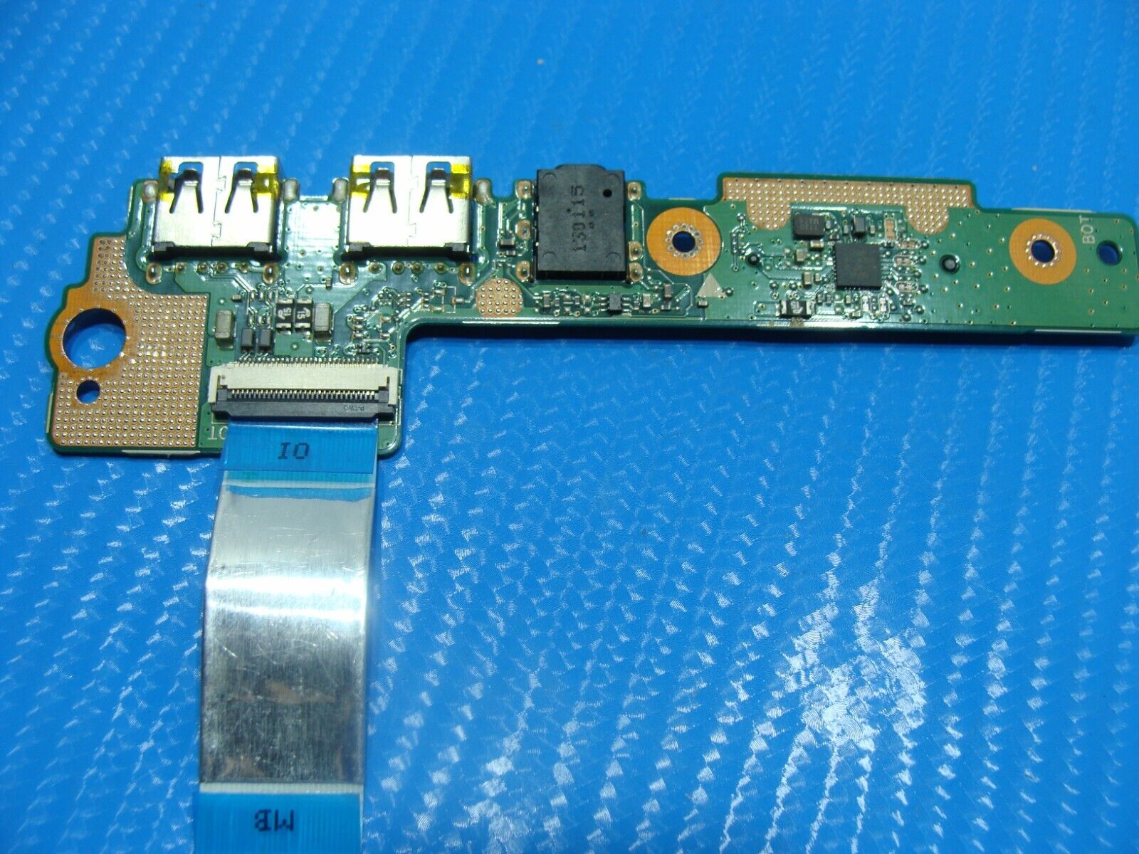 Asus VivoBook S300CA-BBI5T01 Audio USB Card Reader Board w/Cable 69NB00Z0-I02020