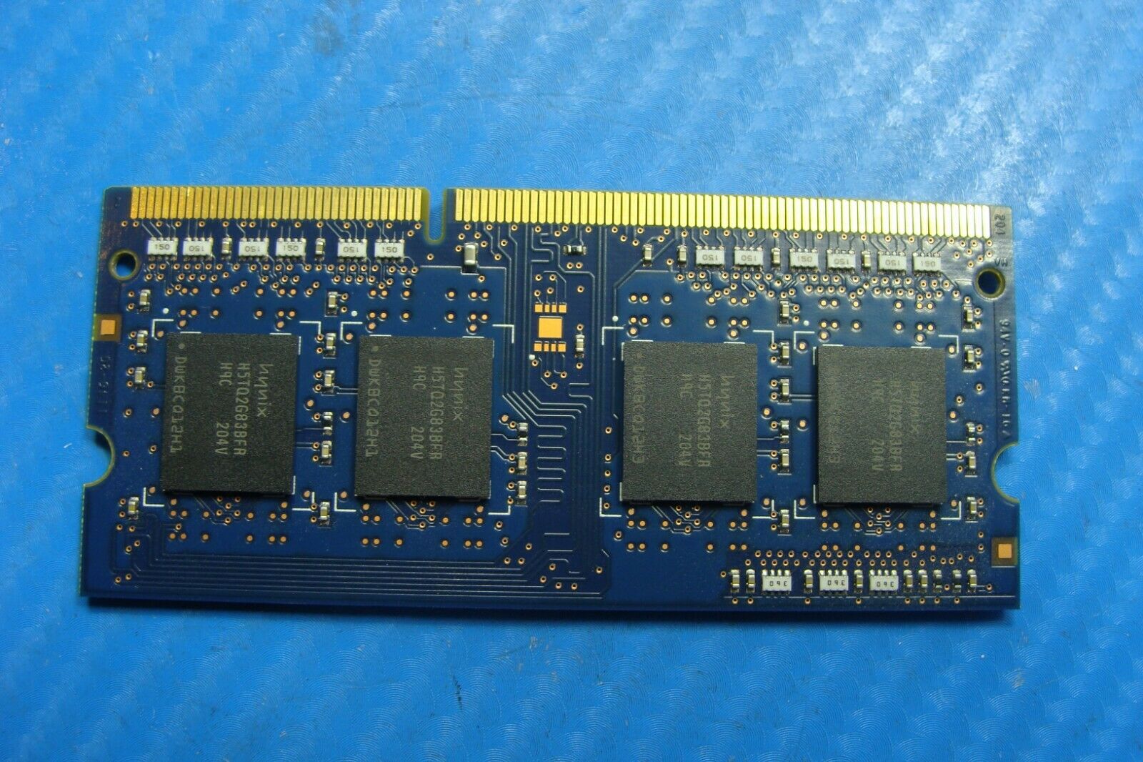 MacBook Pro A1286 Hynix SO-DIMM Memory Ram 2Gb pc3-10600s hmt325s6bfr8c-h9 