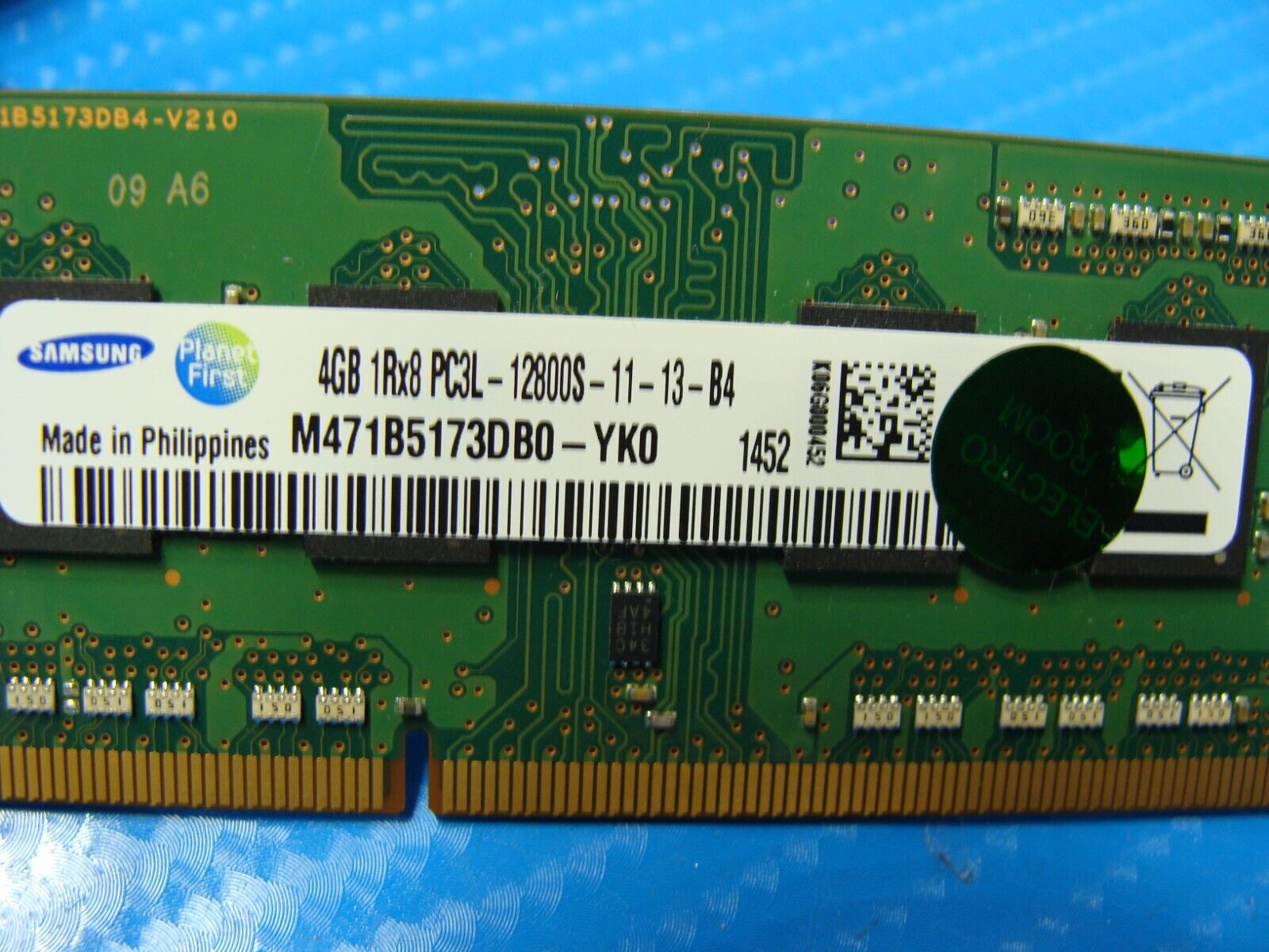 Lenovo 2 15 Samsung 4GB 1Rx8 PC3L-12800S Memory RAM SO-DIMM M471B5173DB0-YK0