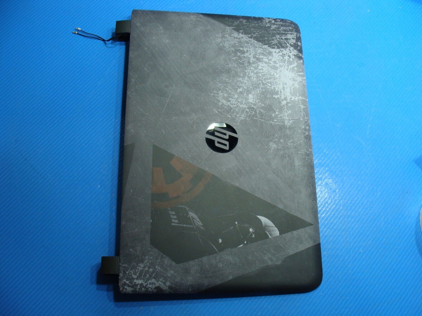 HP Pavilion 15-an051dx 15.6